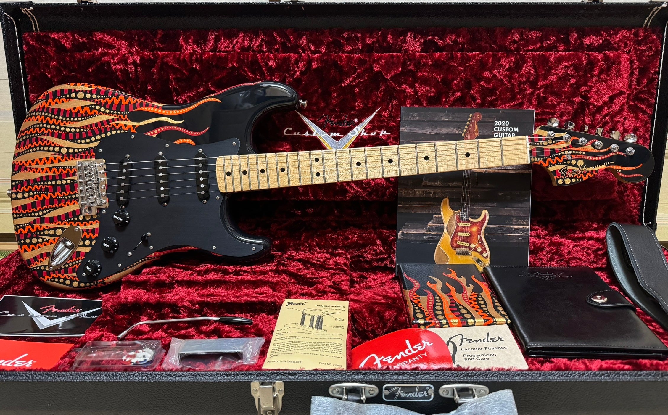 [중고A+] Fender Custom Shop MBS 1969 Stratocaster Art Work Sarah Gallenberger Greg Fessler 2020